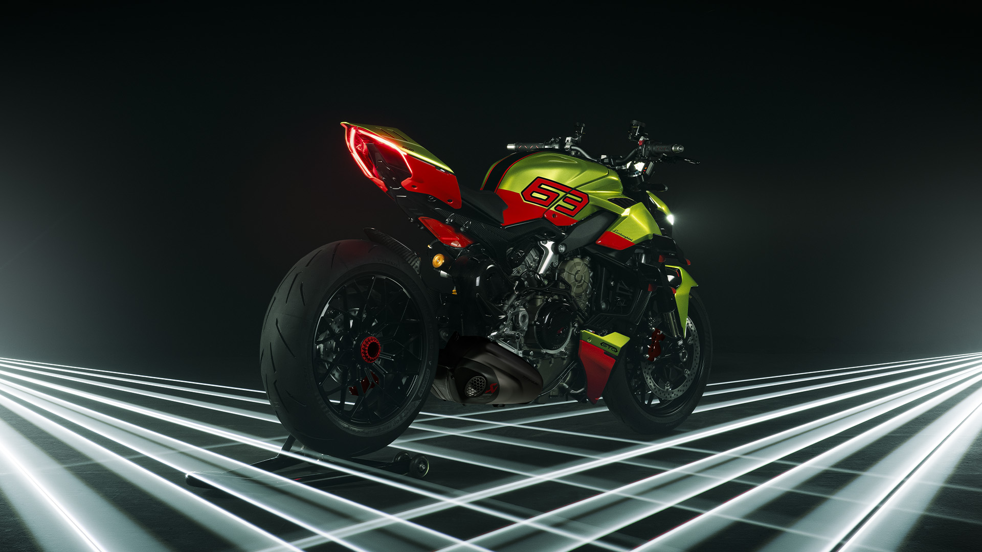 Ducati-SF-V4-Lamborghini-MY23-tech-specs-gallery-02-1920x1080
