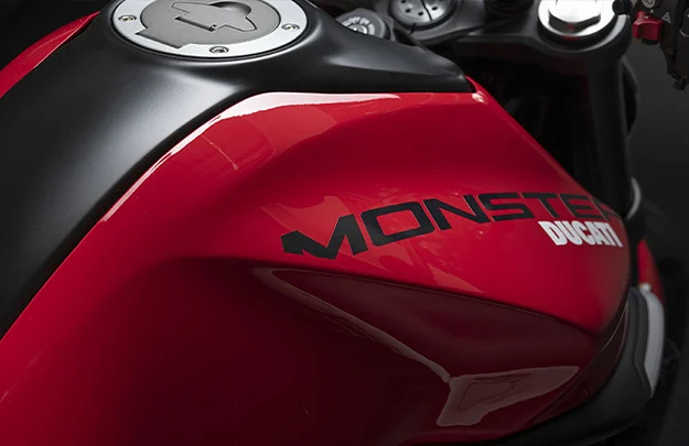 Ducati_Monster_overview_01_slider_card_625x405