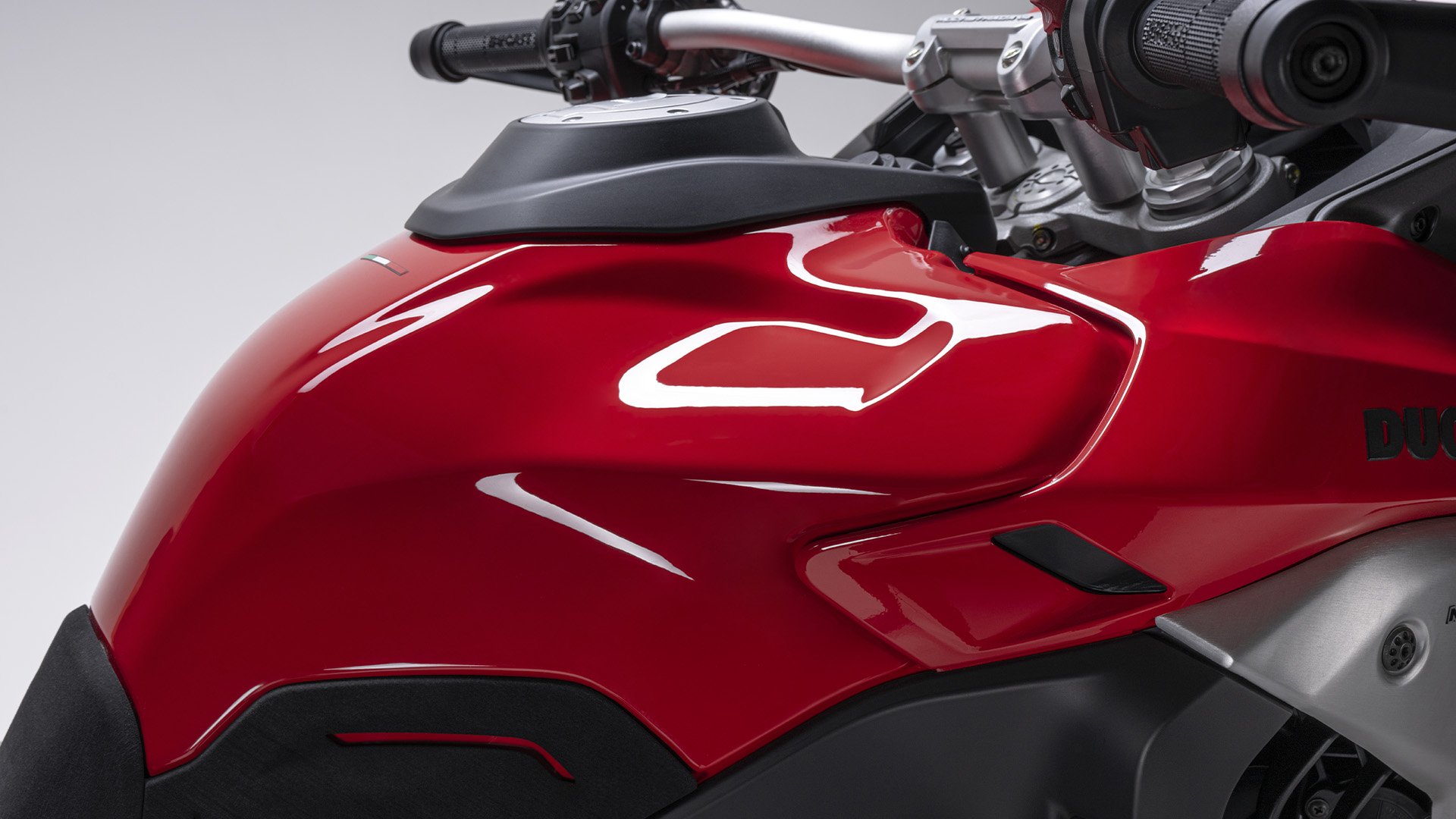 Ducati-Multistrada-V4-Rally-MY23-tech-specs-gallery-01-1920x1080